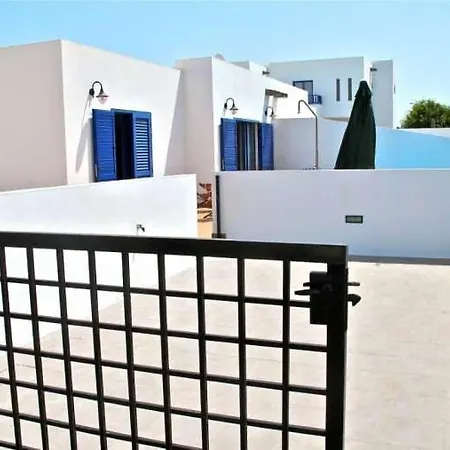 Playa Blanca Sleeps 4 Pool Wifi Apartamento *
